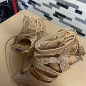 high-heel-miss-kg